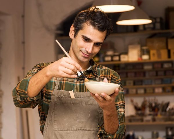 craftman-in-workshop-resize-pw3tqvt8bql7g2m4x6vvmzh8laswezrj6lf9yxokw0